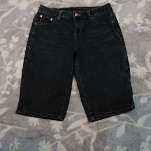 Must Have Jag Jeans Boyfriend Blue jean shorts Sz 4